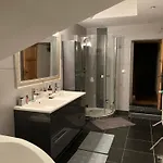 Maison Corneille Proche De Lille ベッド・アンド・ブレックファスト 3*