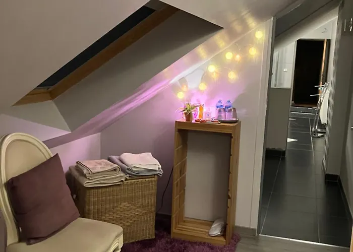 Maison Corneille Proche De Lille Couette-café Hem