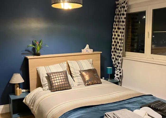 Maison Corneille Proche De Lille Couette-café Hem